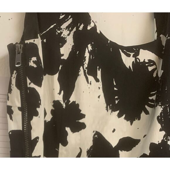 Beautiful Floral patterned high quality dress - Picture 5 of 5